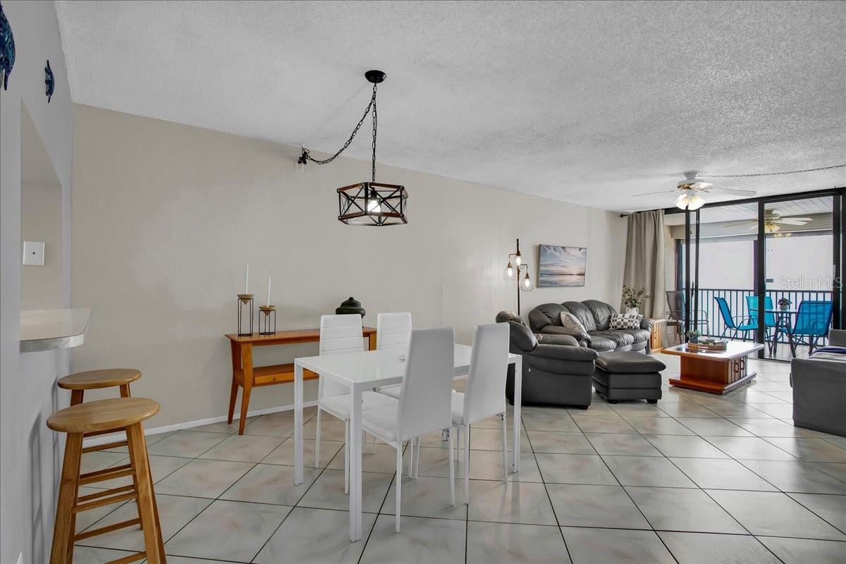 15462 Gulf Blvd #903 Property Photo 19