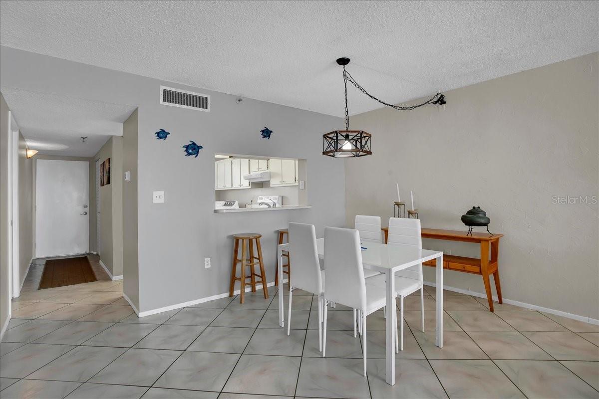 15462 Gulf Blvd #903 Property Photo 20