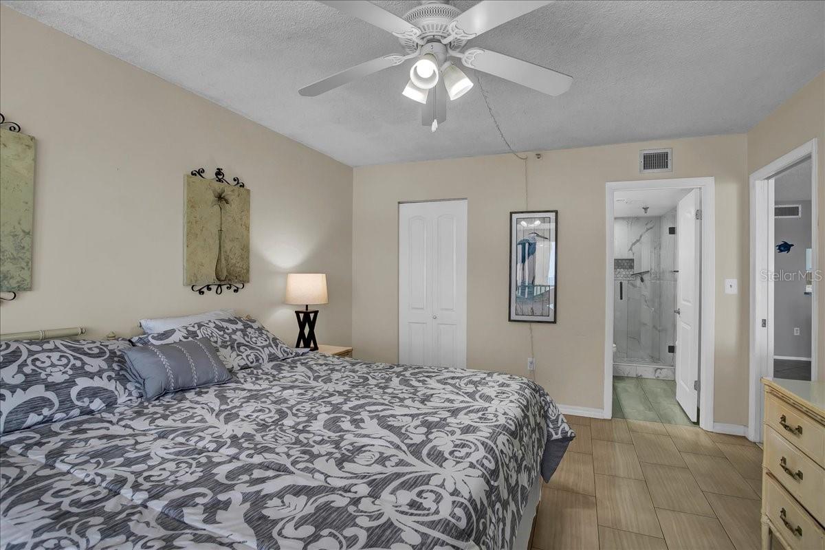 15462 Gulf Blvd #903 Property Photo 34