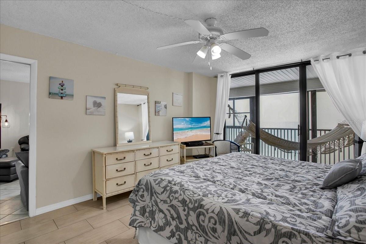 15462 Gulf Blvd #903 Property Photo 36