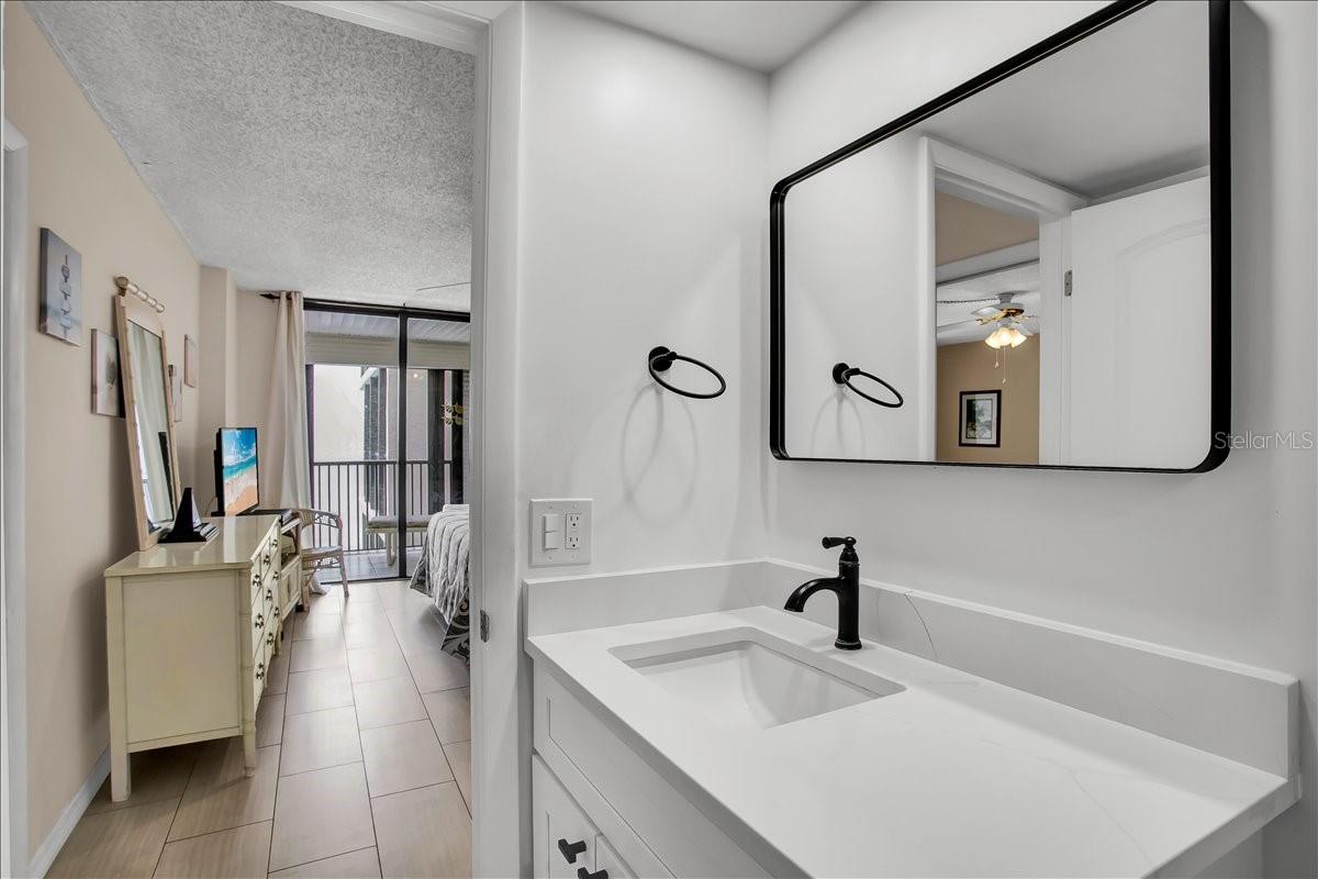 15462 Gulf Blvd #903 Property Photo 38