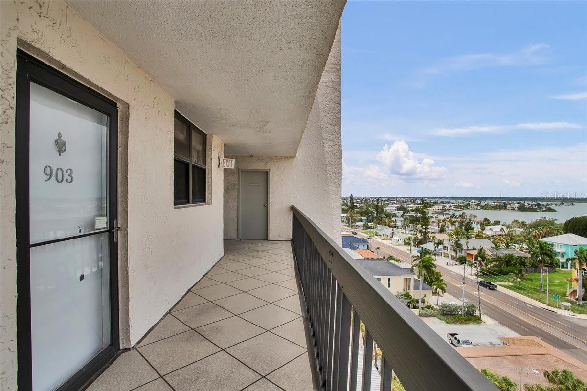 15462 Gulf Blvd #903 Property Photo 46