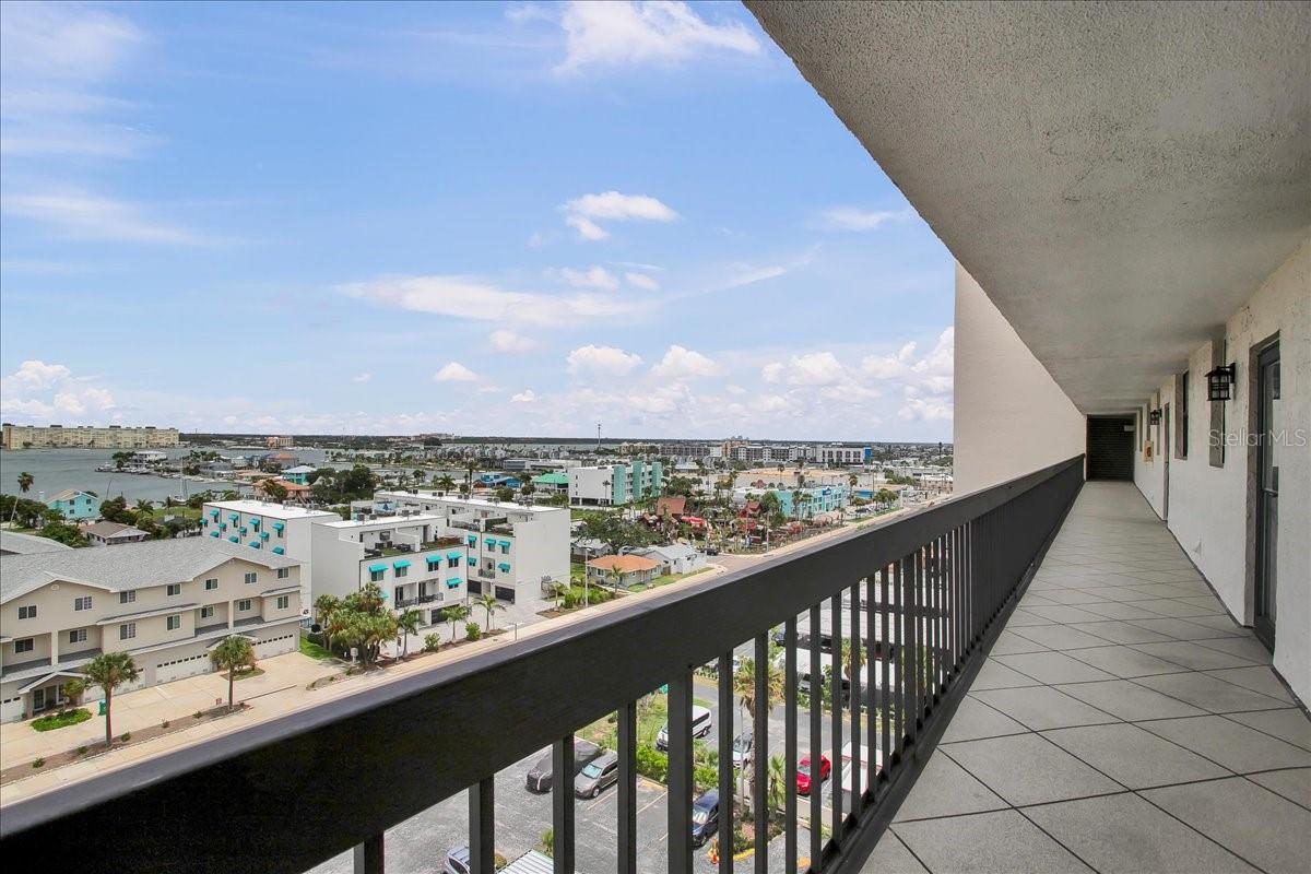 15462 Gulf Blvd #903 Property Photo 47