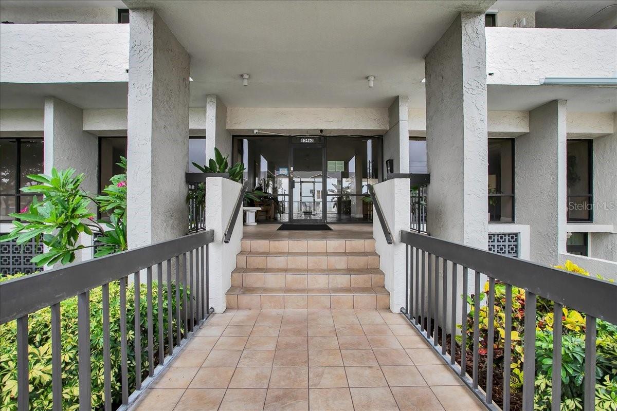 15462 Gulf Blvd #903 Property Photo 49
