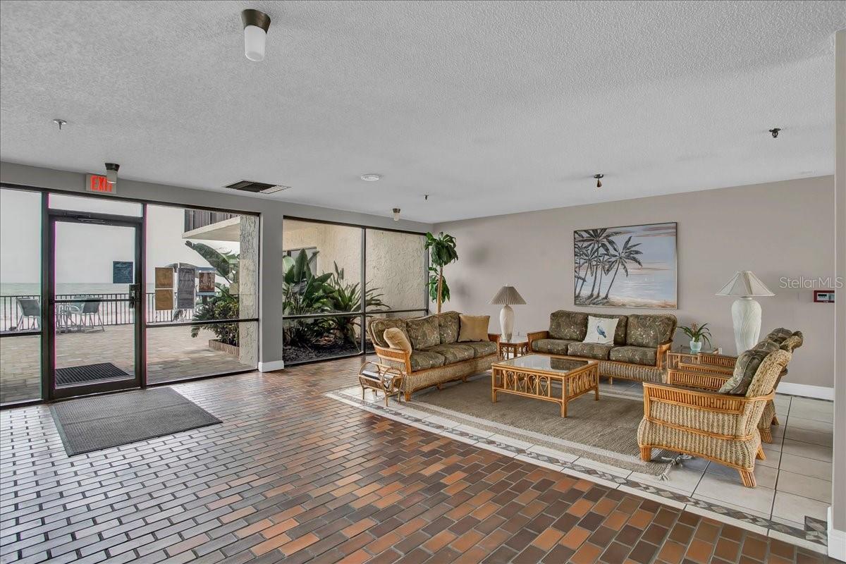 15462 Gulf Blvd #903 Property Photo 51