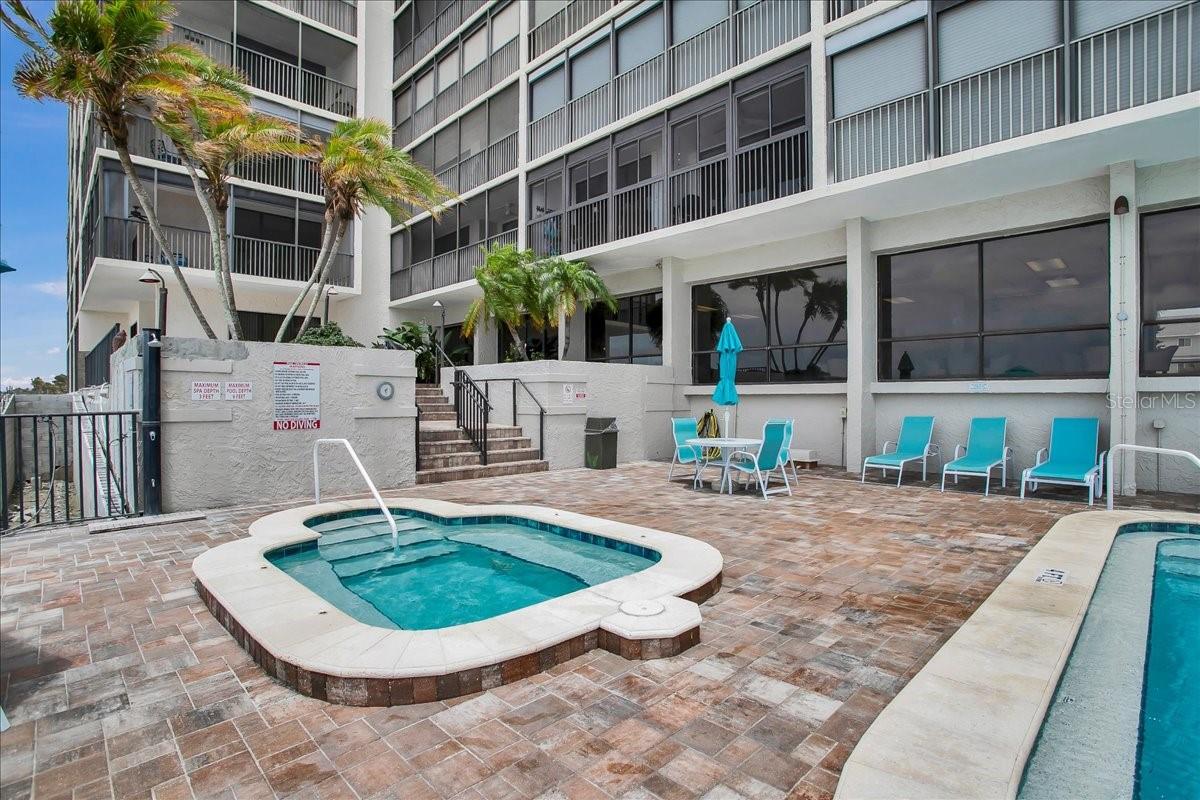 15462 Gulf Blvd #903 Property Photo 58