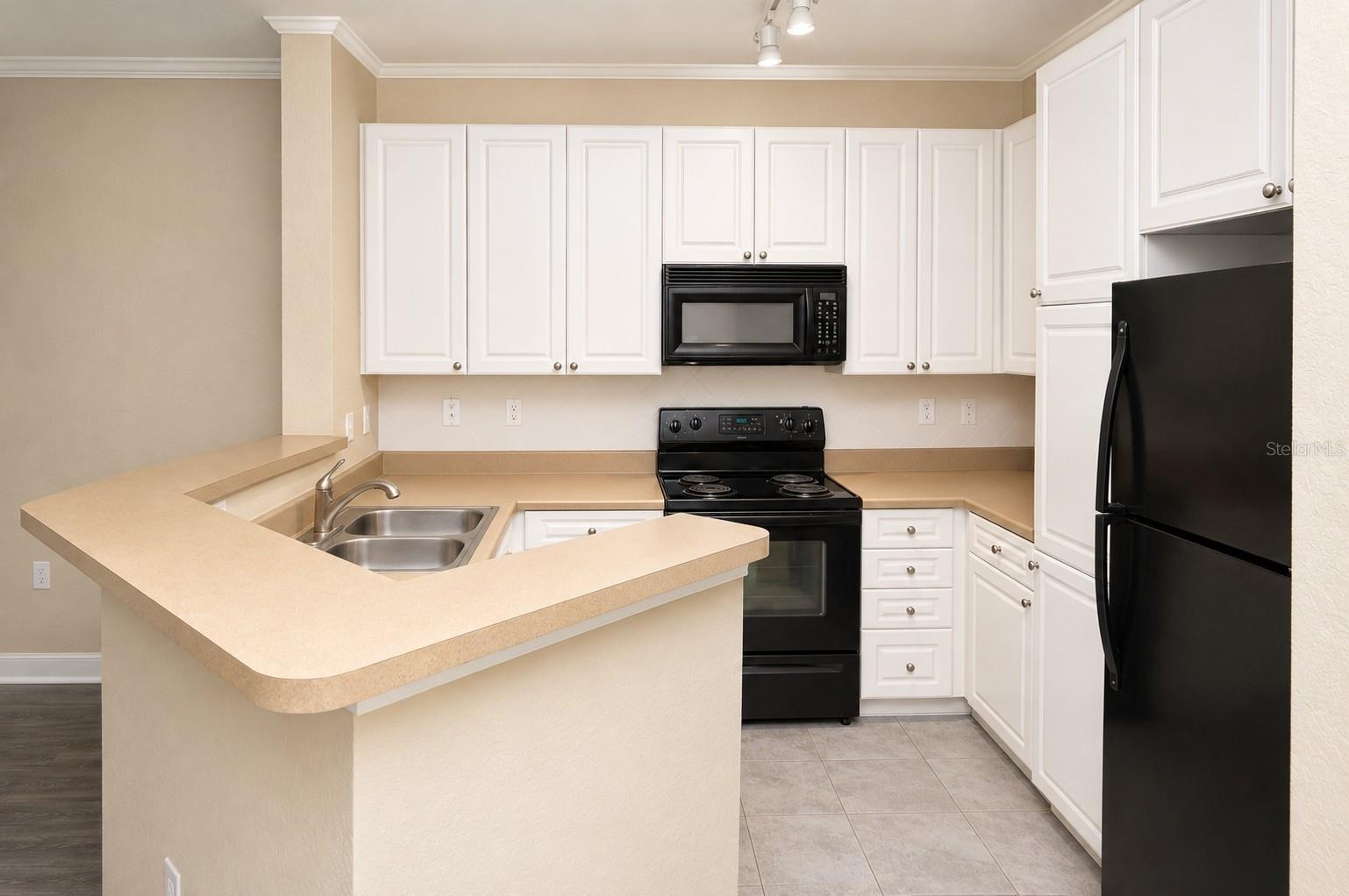 4221 W Spruce St #2229 Property Photo 7