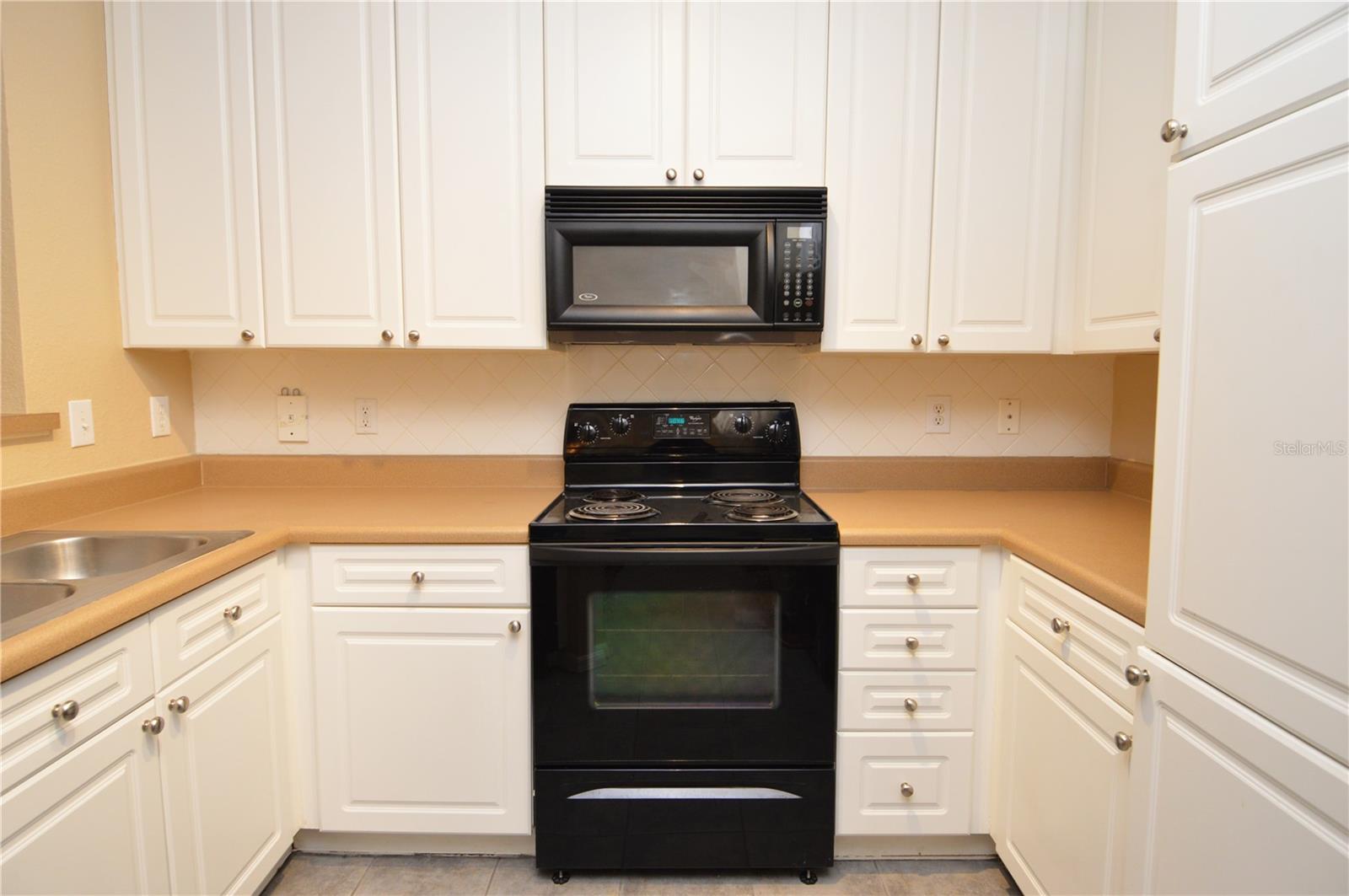 4221 W Spruce St #2229 Property Photo 8