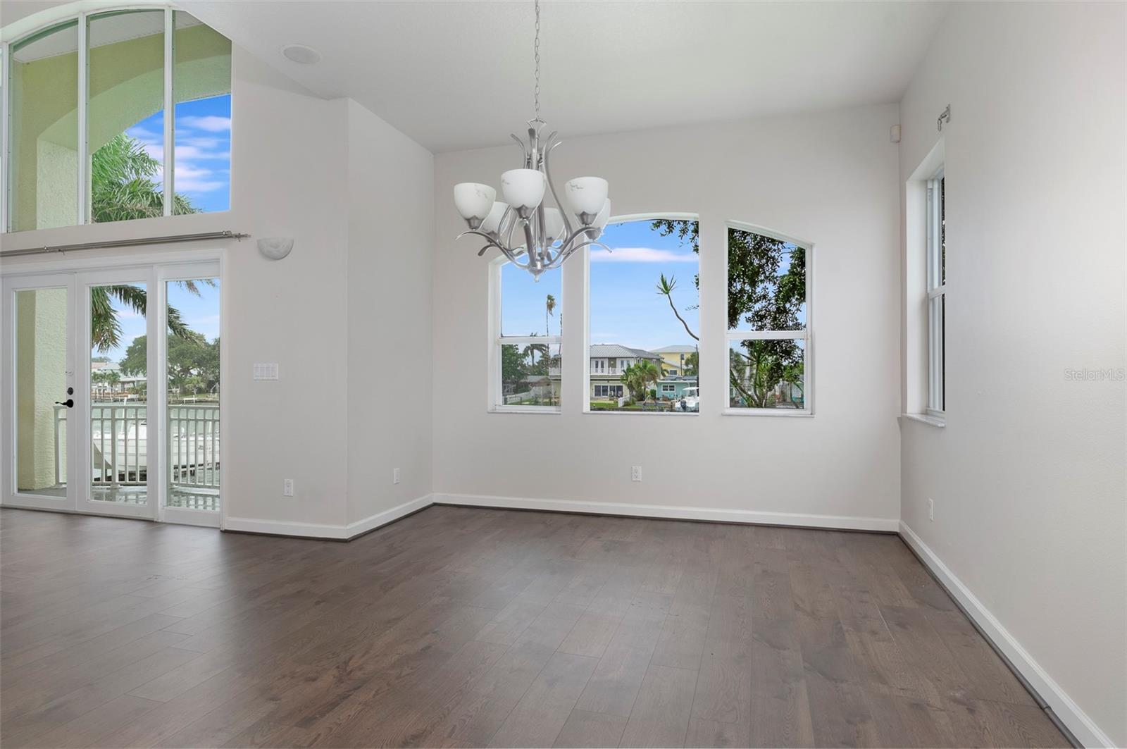 540 Johns Pass Ave Property Photo 10