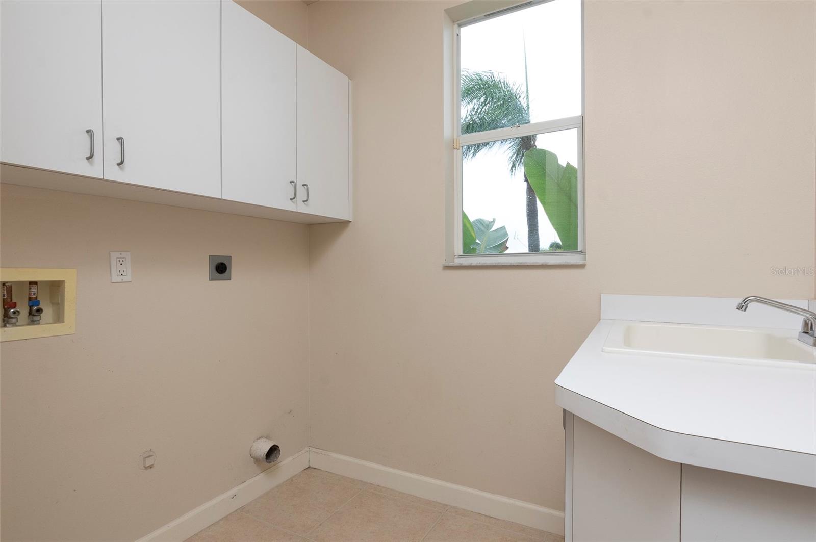 540 Johns Pass Ave Property Photo 23