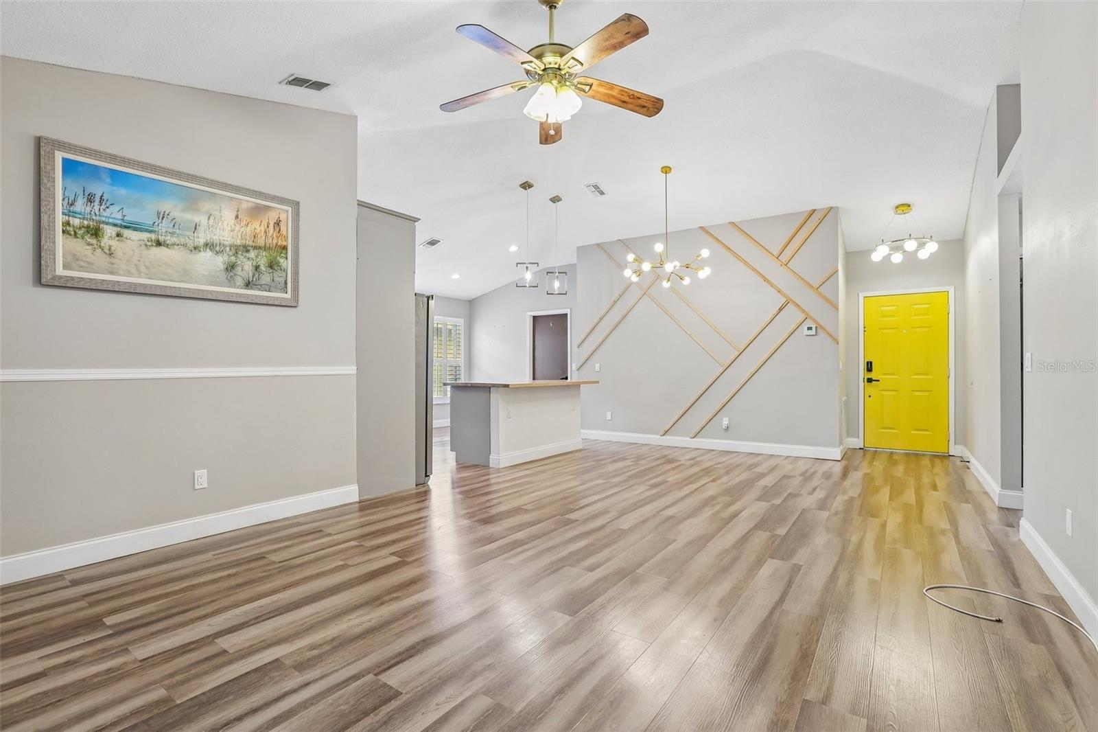 8711 Busch Oaks St Property Photo 4
