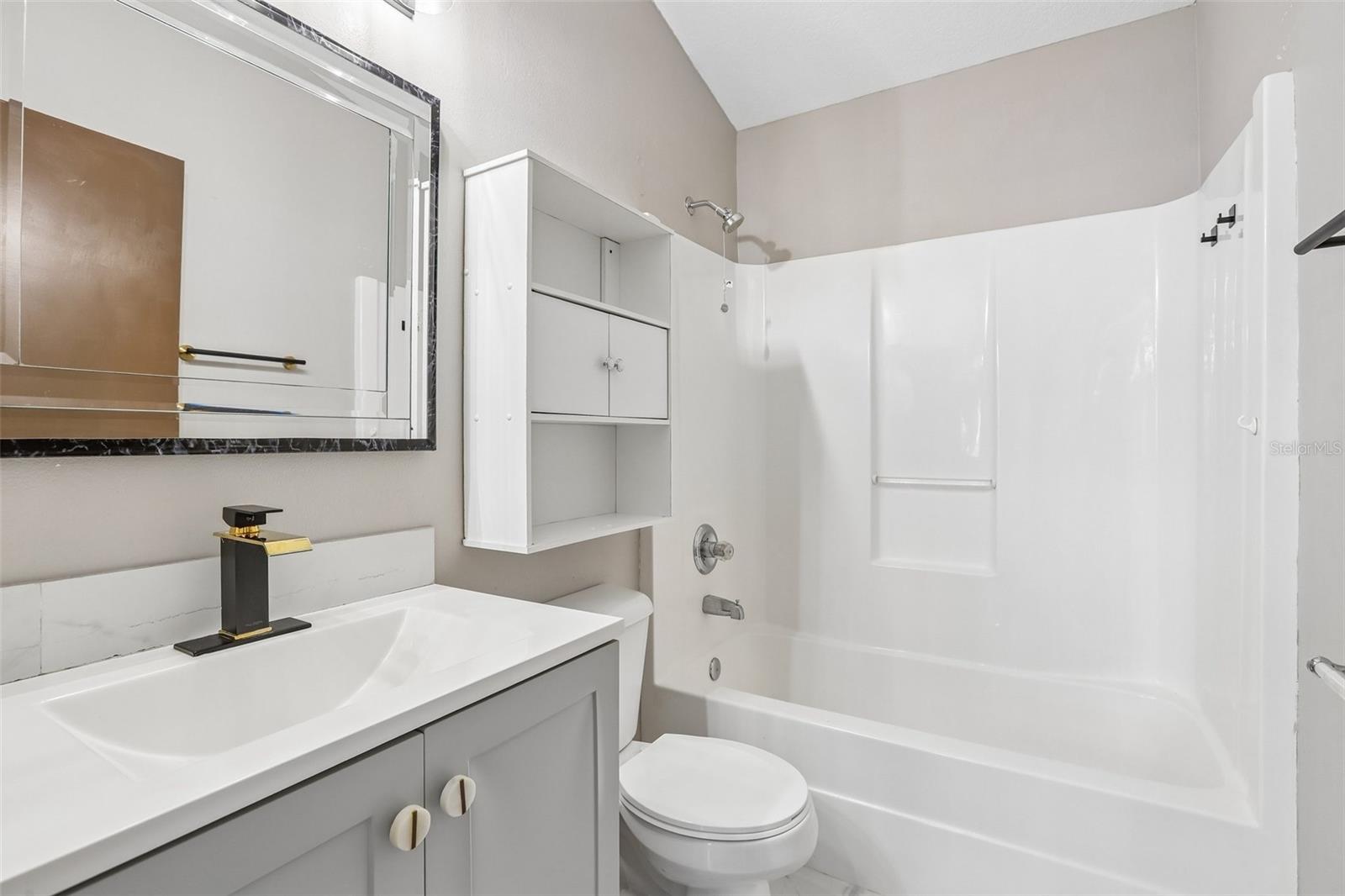 8711 Busch Oaks St Property Photo 14