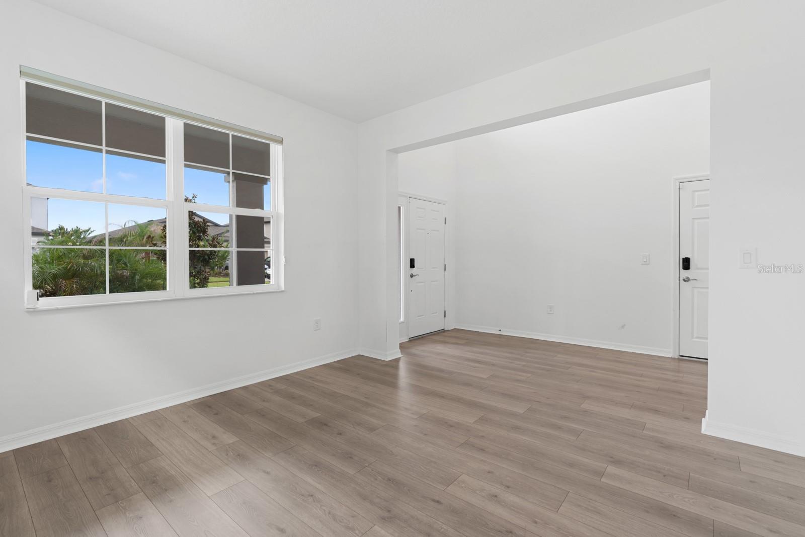 10726 New Morning Dr Property Photo 13