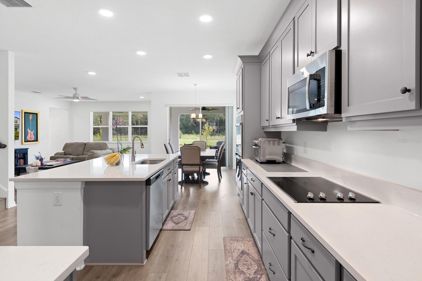 10726 New Morning Dr Property Photo 17