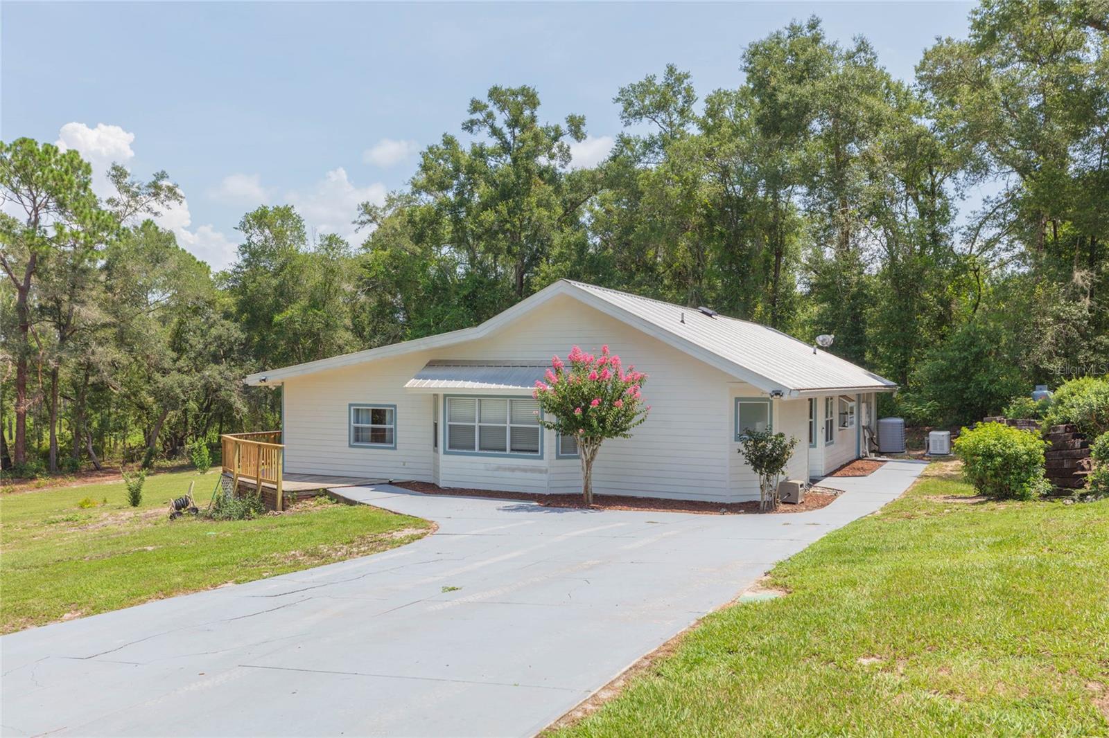 34299 Belt Dr Property Photo 1