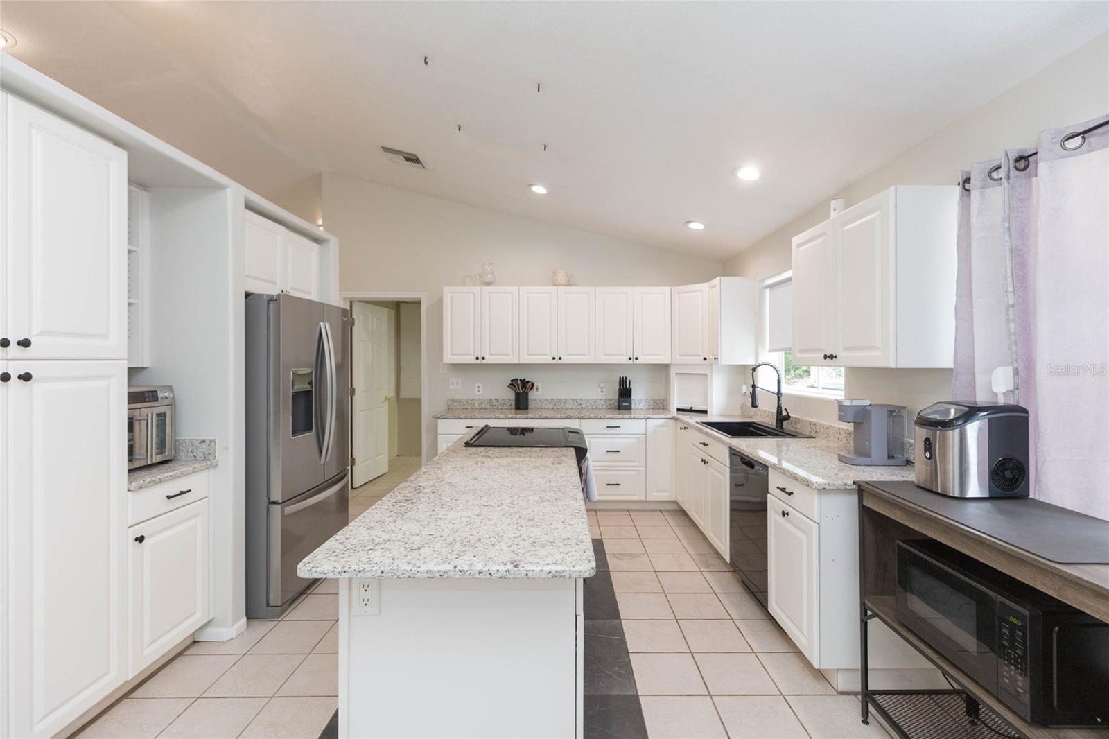 34299 Belt Dr Property Photo 2