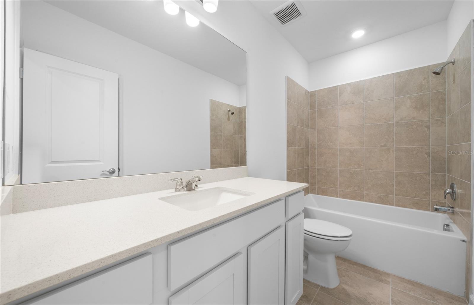 813 Balleby Trl Property Photo 16