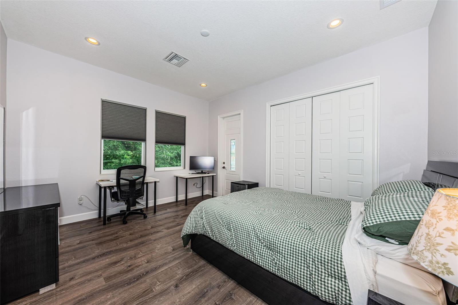 2430 6th Ave N Property Photo 25