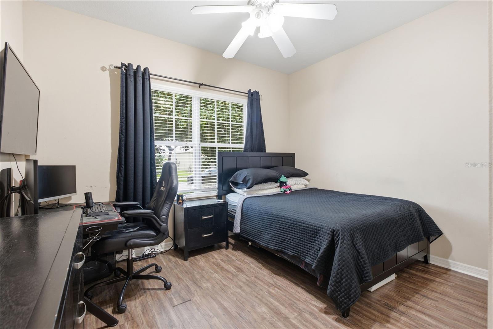 11105 Wembley Landing Dr Property Photo 8