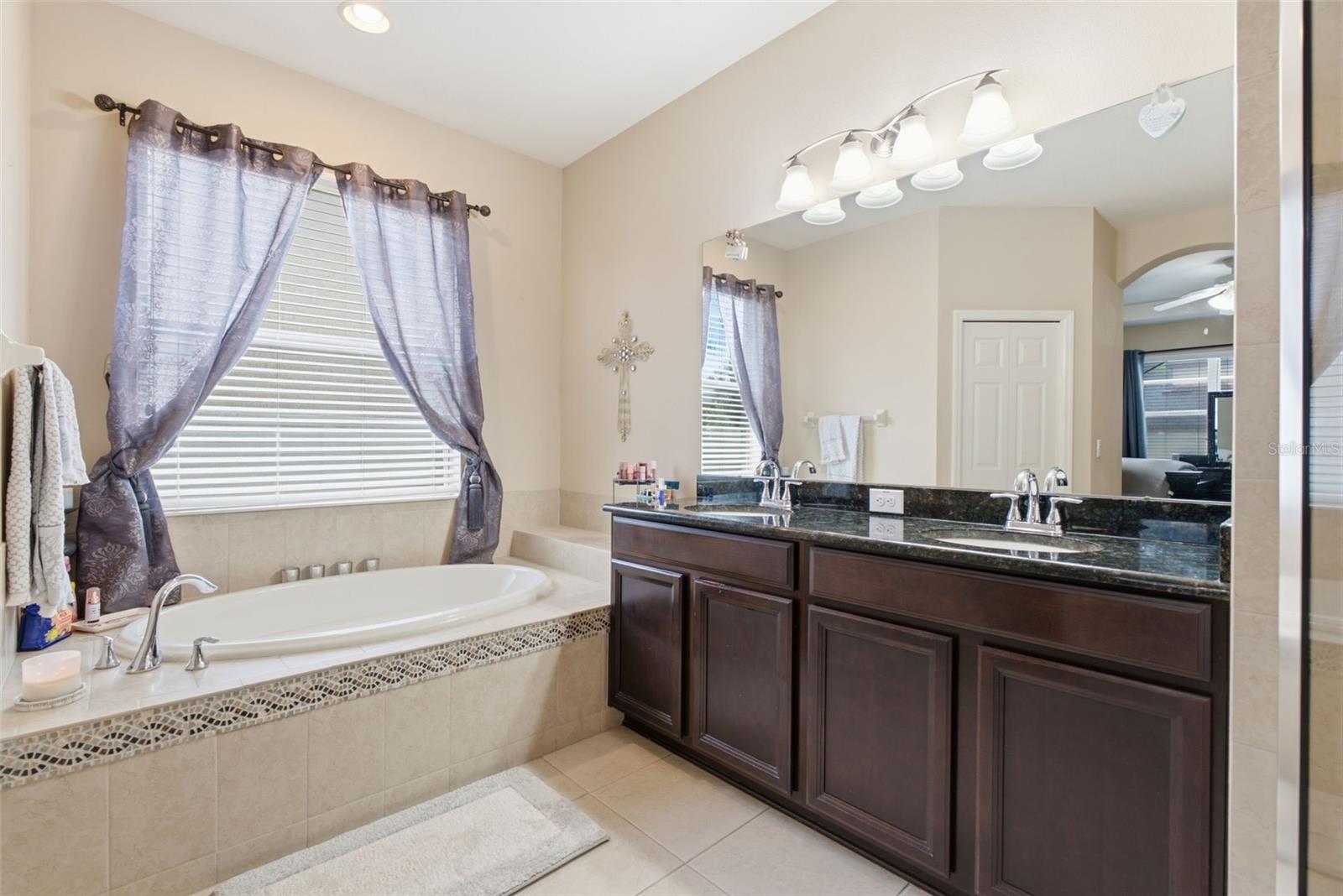 11105 Wembley Landing Dr Property Photo 27