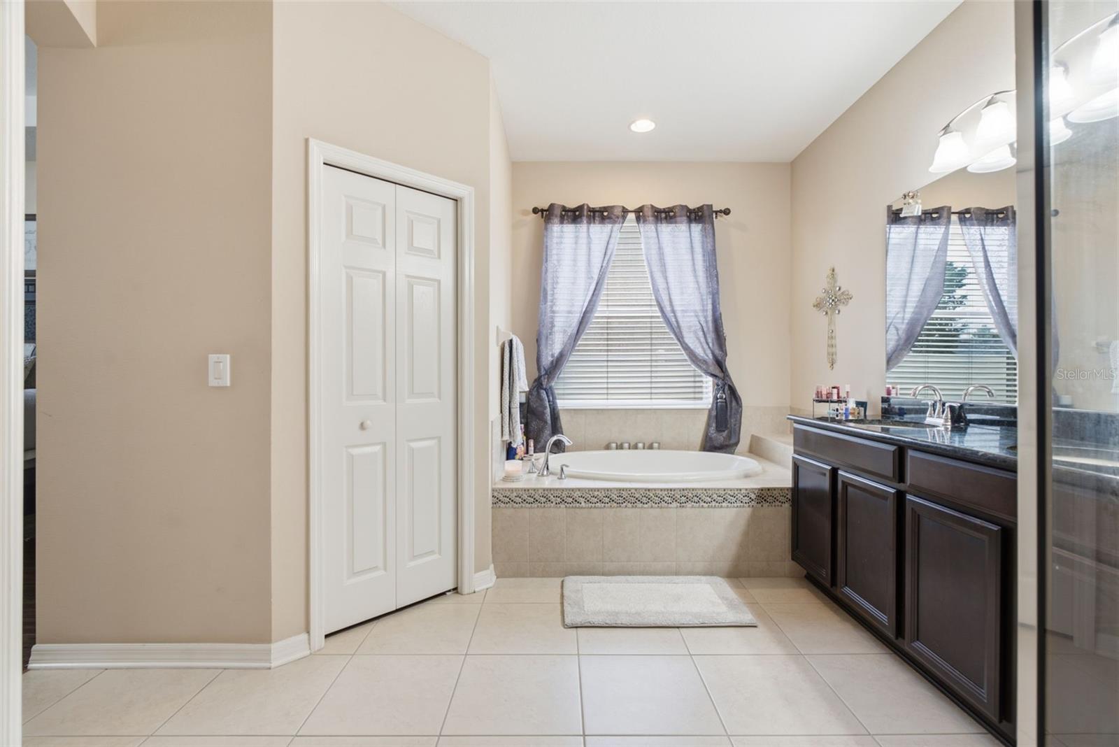 11105 Wembley Landing Dr Property Photo 29