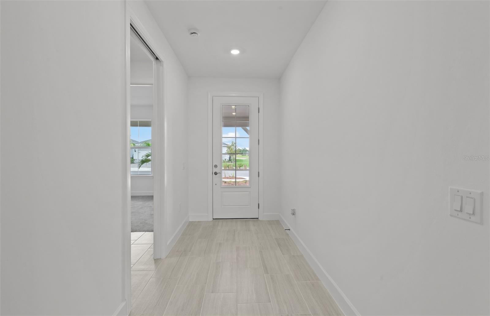 16526 Ennis Pl Property Photo 5