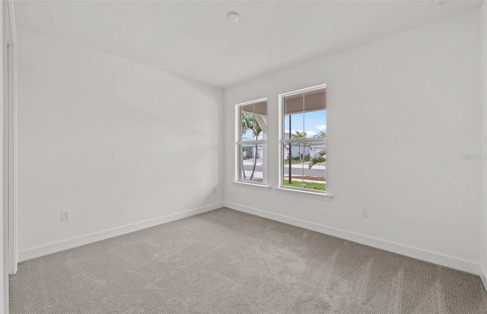 16526 Ennis Pl Property Photo 7
