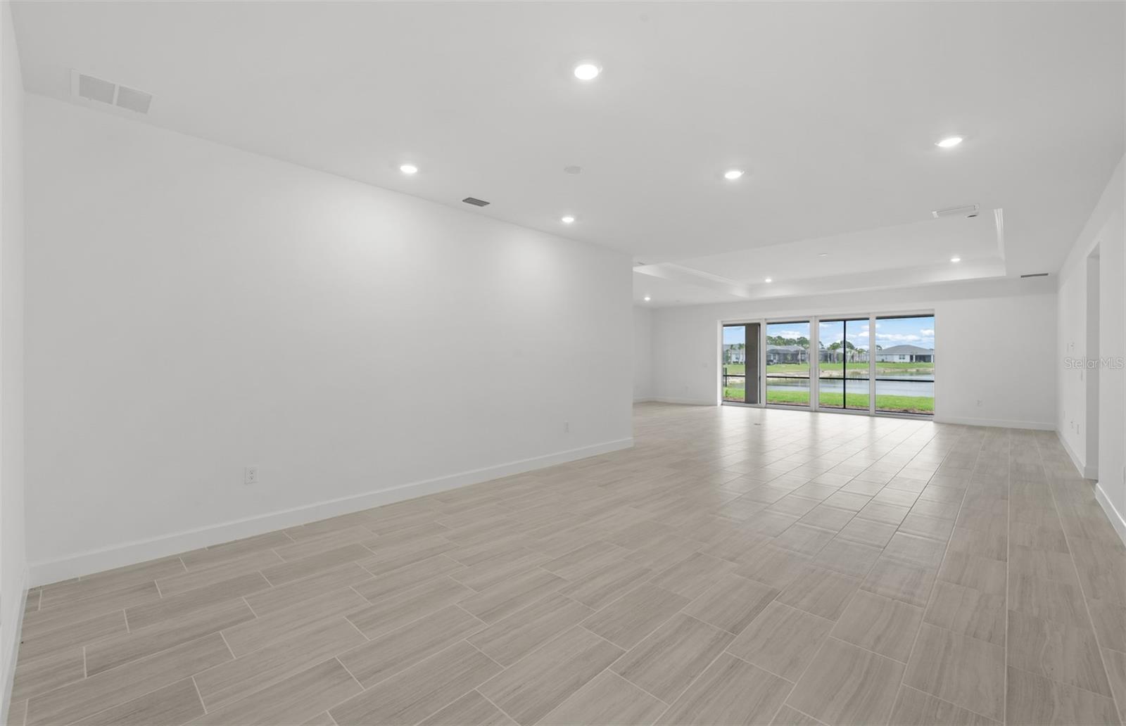 16526 Ennis Pl Property Photo 9