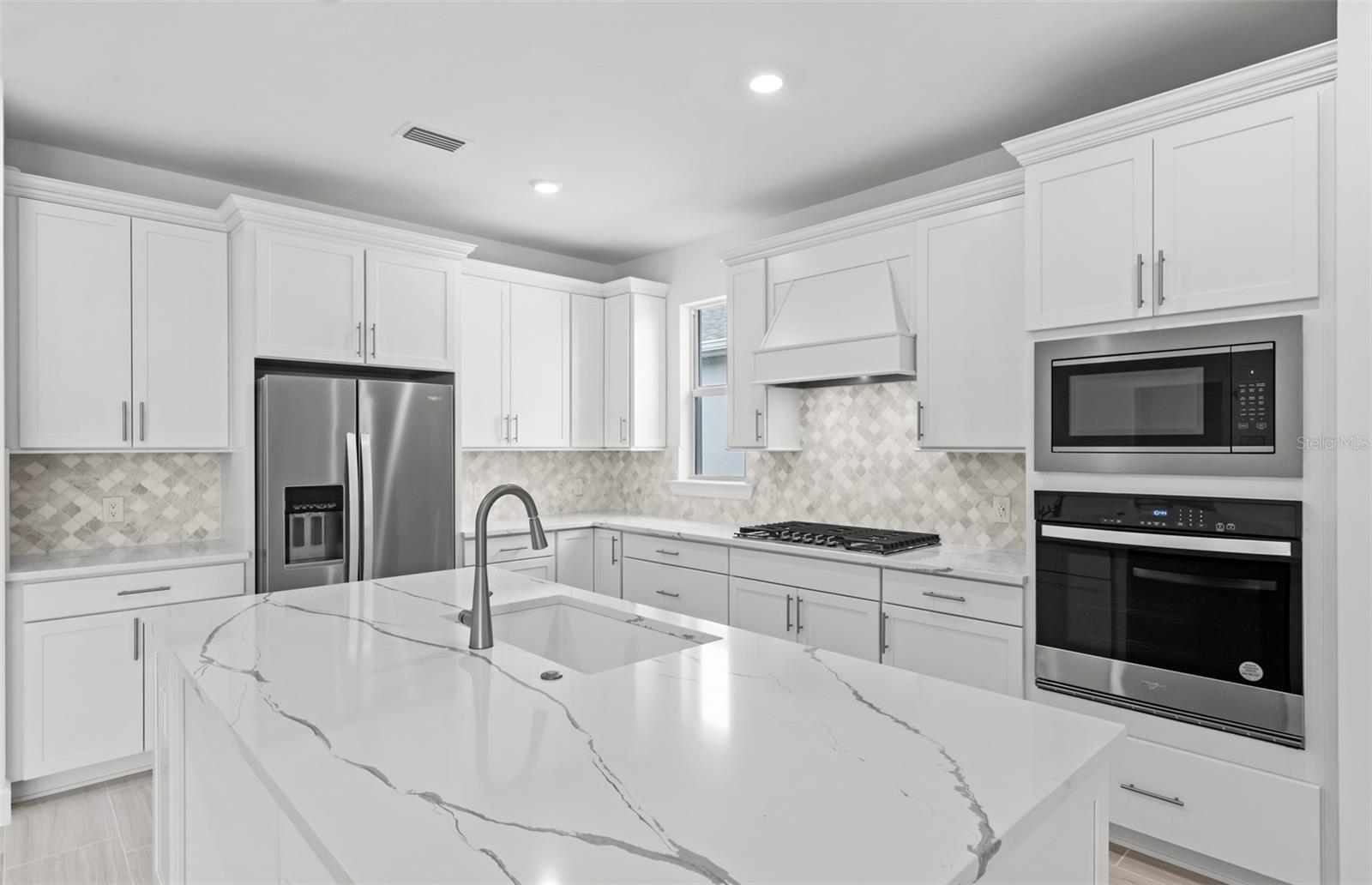 16526 Ennis Pl Property Photo 24