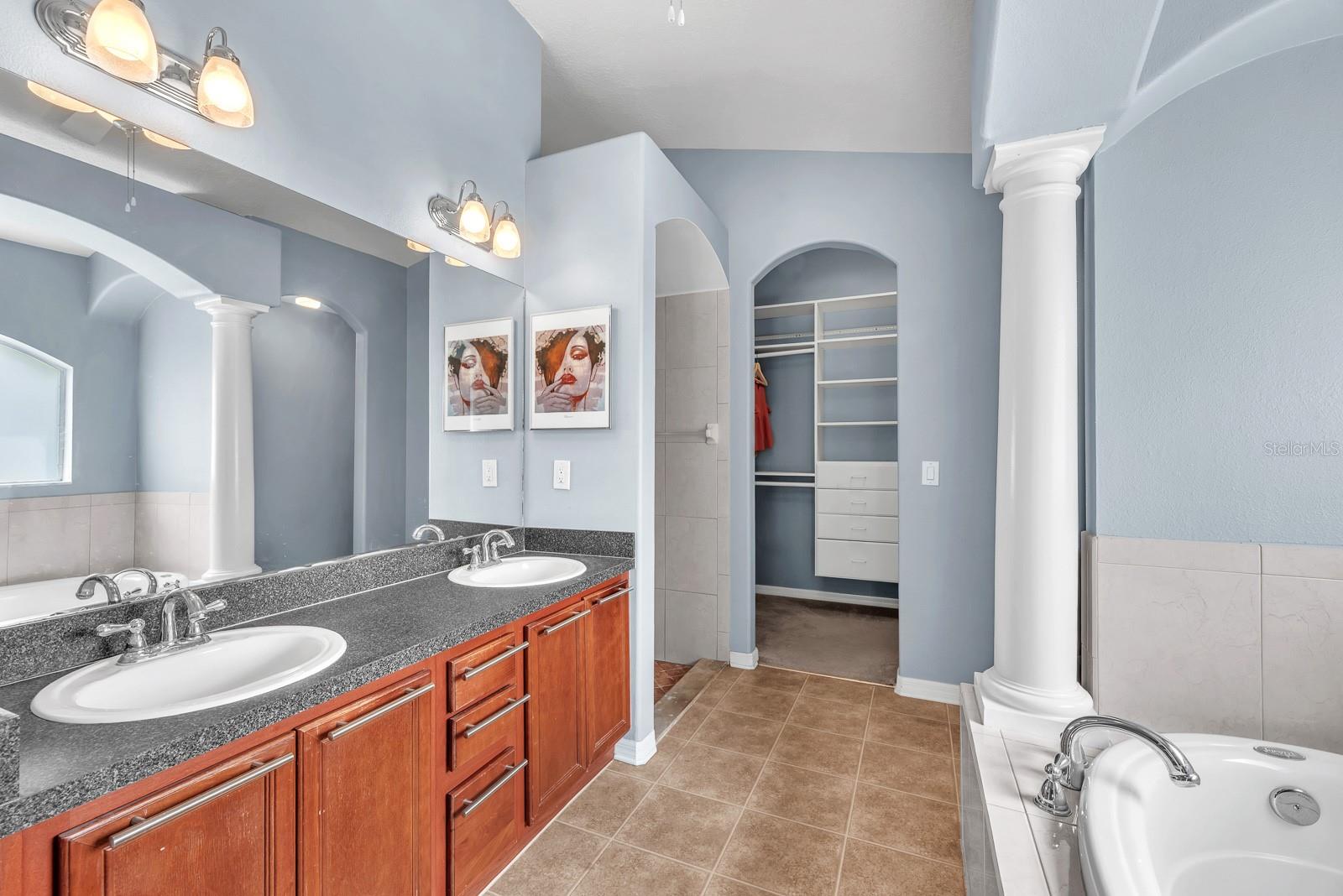 16405 Bridgewalk Dr Property Photo 21