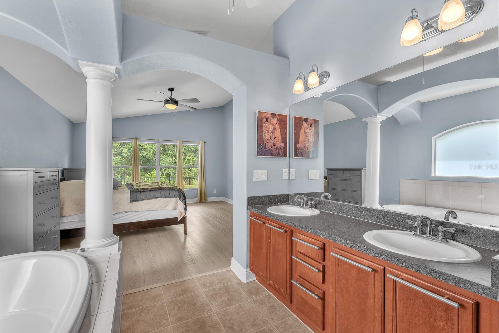 16405 Bridgewalk Dr Property Photo 22