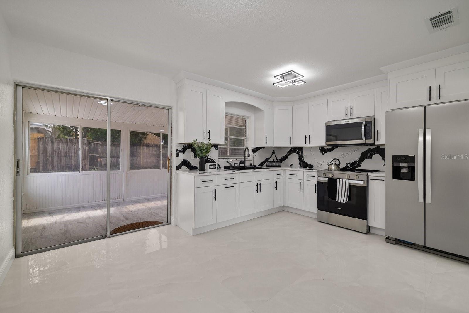 7156 Spring Hill Dr Property Photo 26