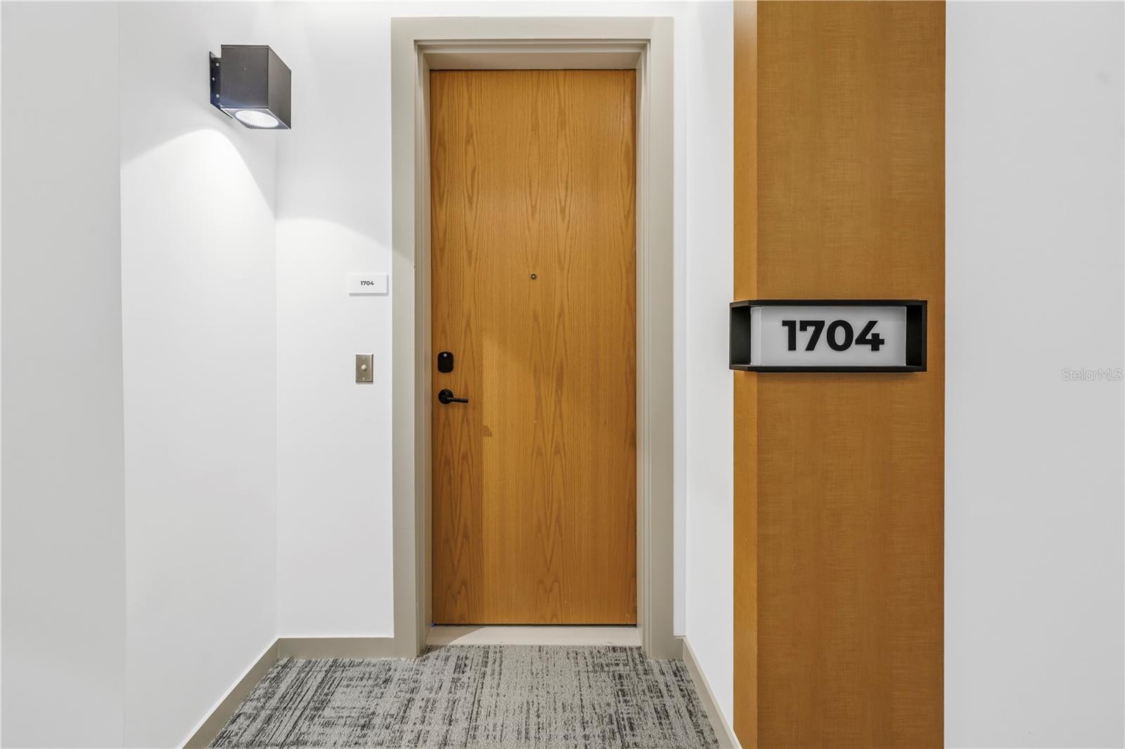 777 3rd Ave N #1704 Property Photo 1
