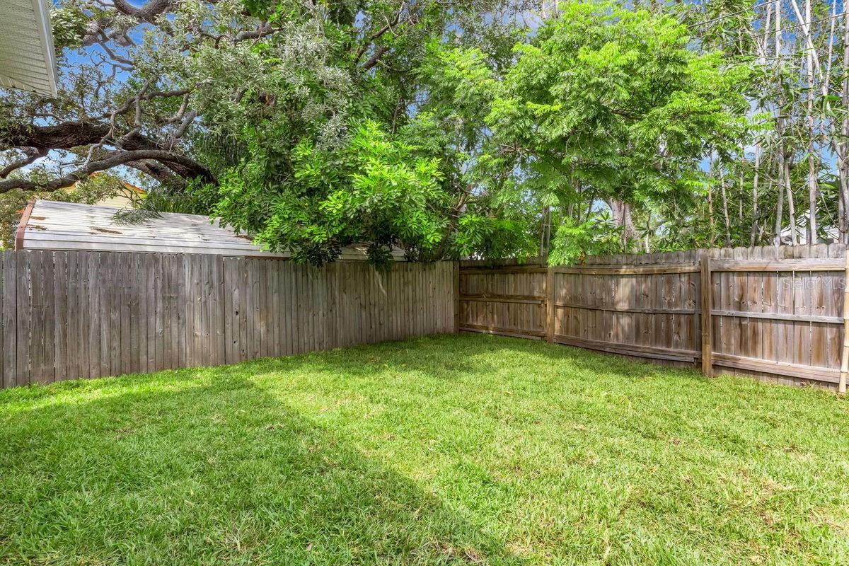 439 Louden Ave Property Photo 43