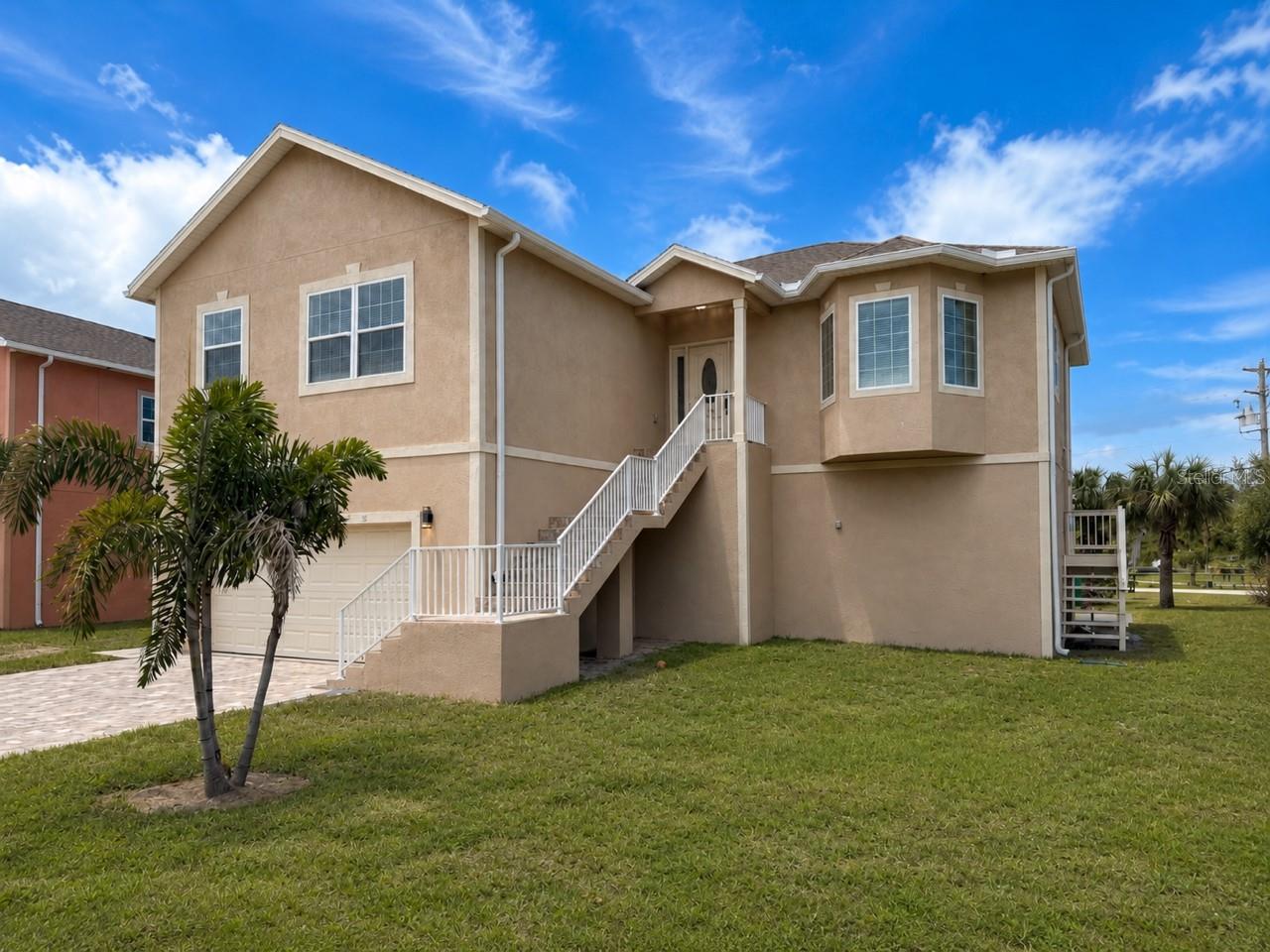1083 S Pointe Alexis Dr Property Photo 1