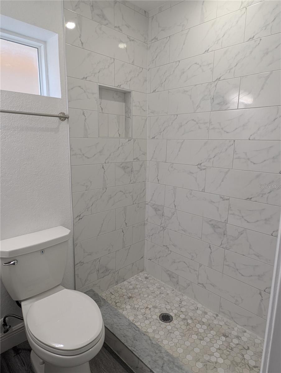 8904 Tampa St #2 Property Photo 11