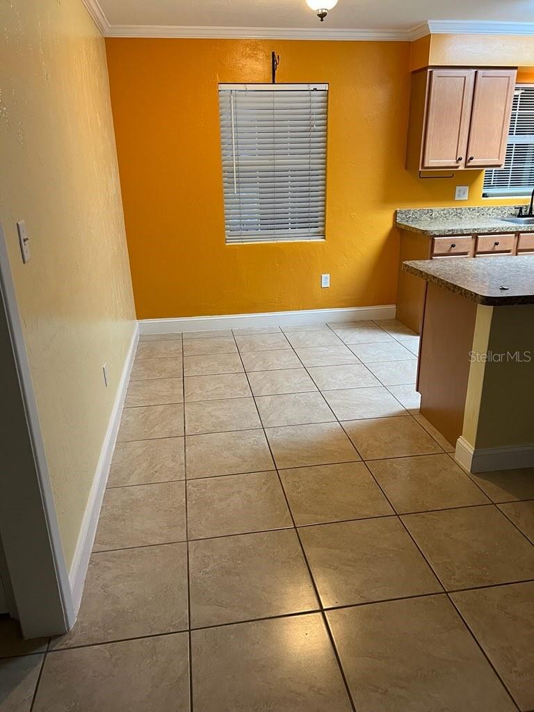 818 Scotland St Property Photo 7