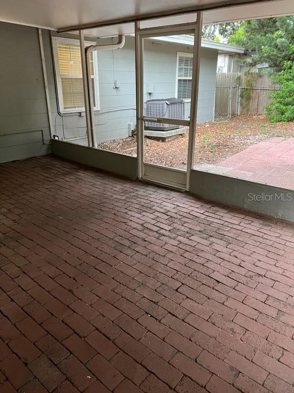 818 Scotland St Property Photo 19