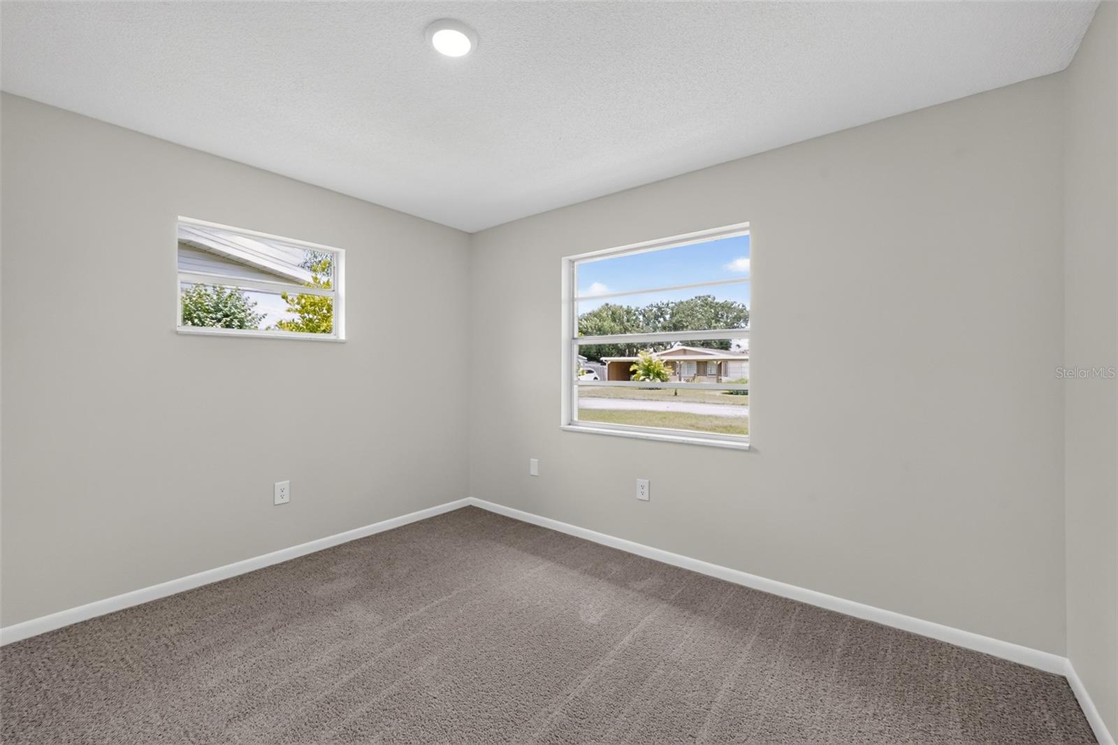 5181 Frederick Ave Property Photo 11