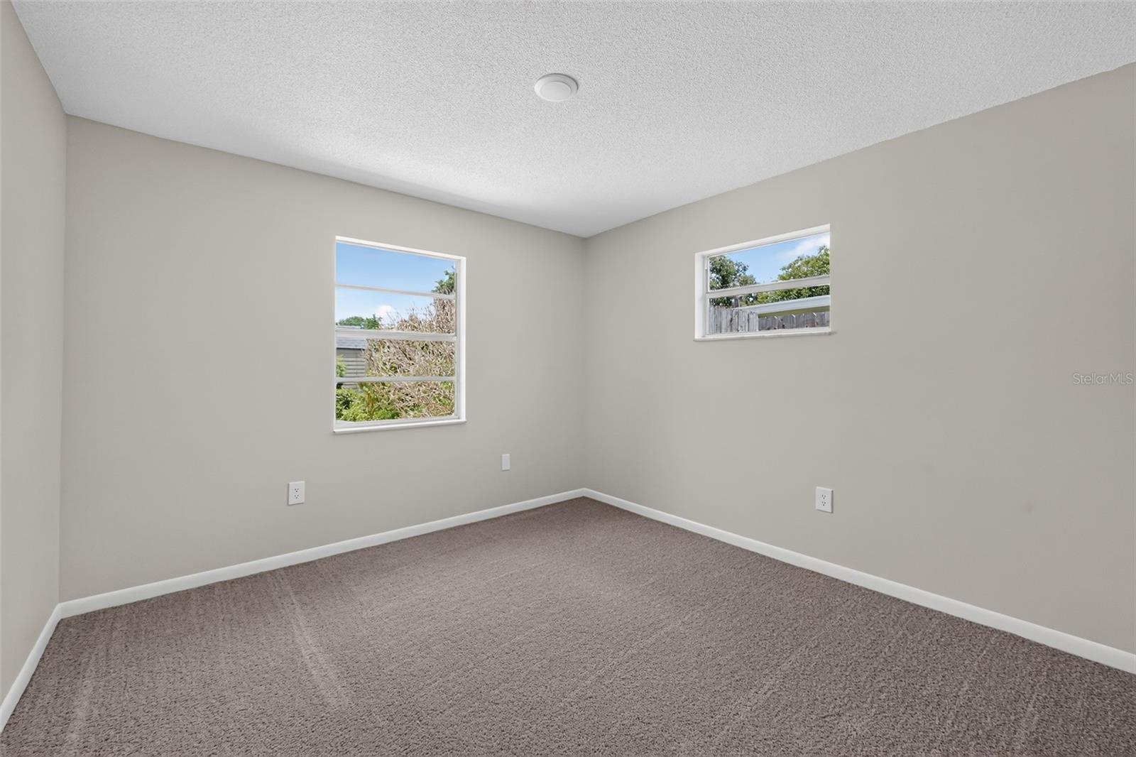 5181 Frederick Ave Property Photo 12