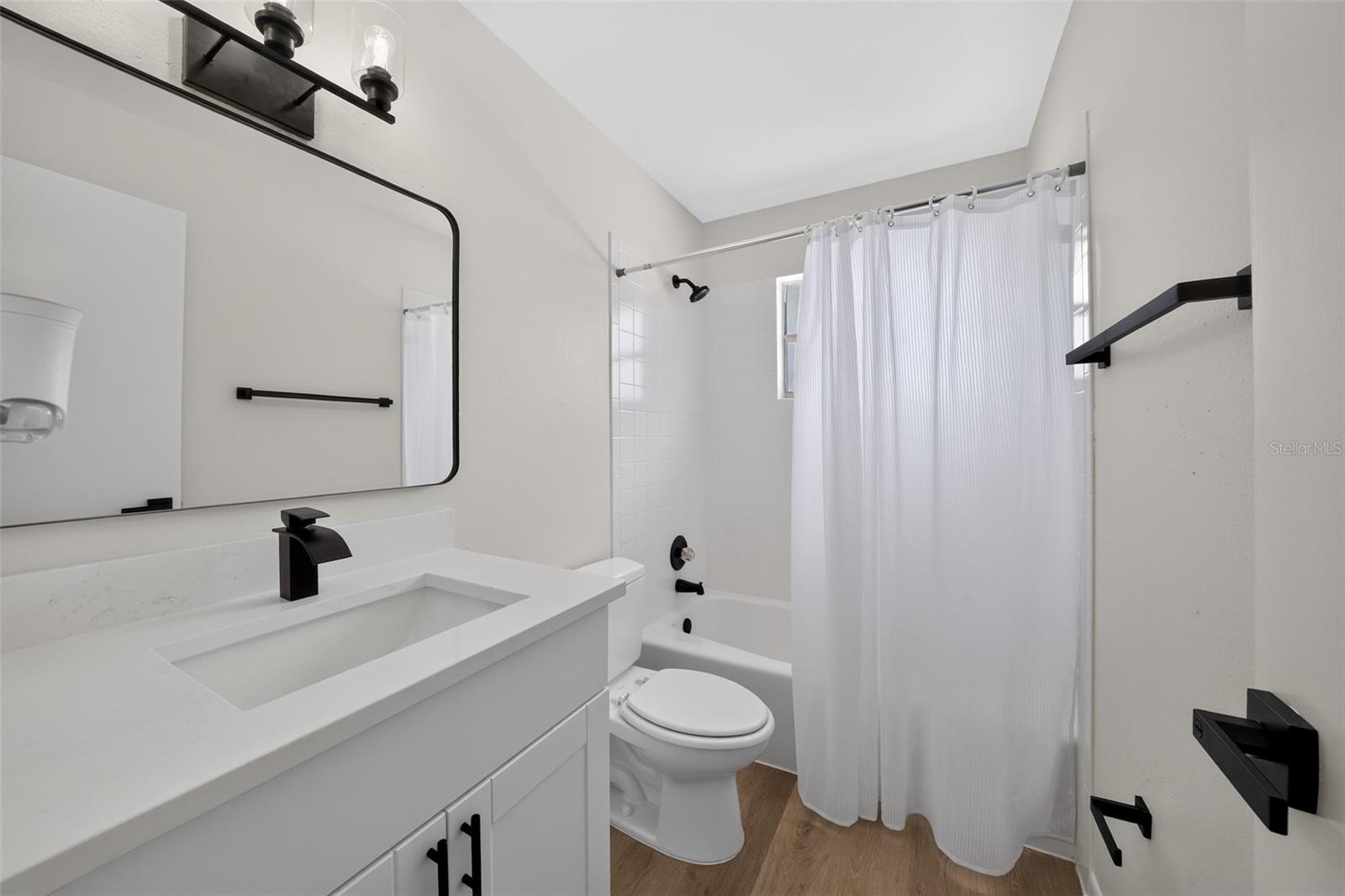 5181 Frederick Ave Property Photo 15
