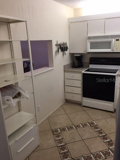 7625 Sun Island Dr S #202 Property Photo 4