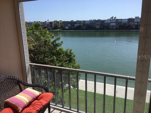 7625 Sun Island Dr S #202 Property Photo 7