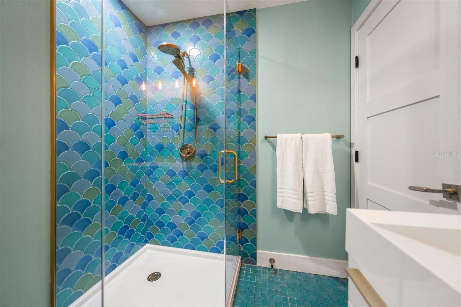 2050 W Bay Dr Property Photo 21