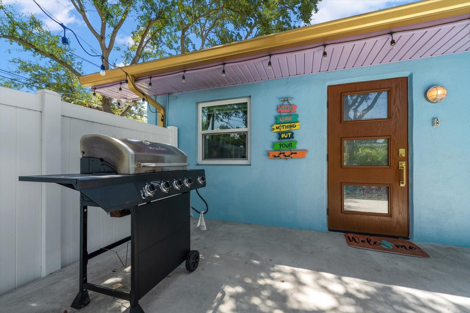 2050 W Bay Dr Property Photo 36