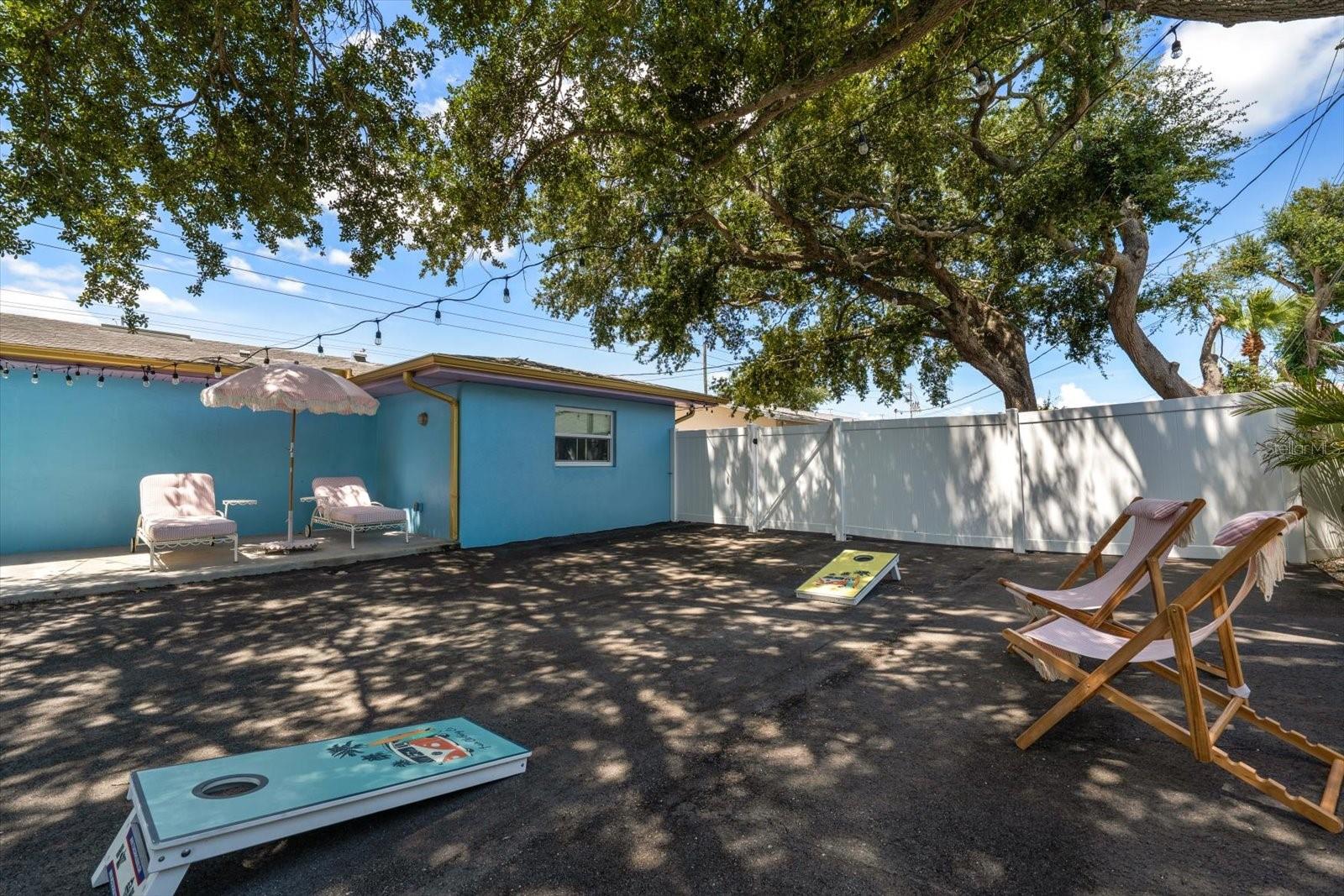 2050 W Bay Dr Property Photo 40