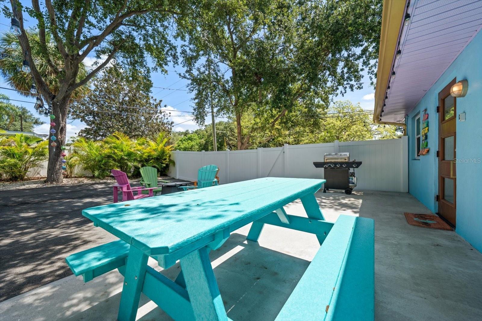 2050 W Bay Dr Property Photo 46