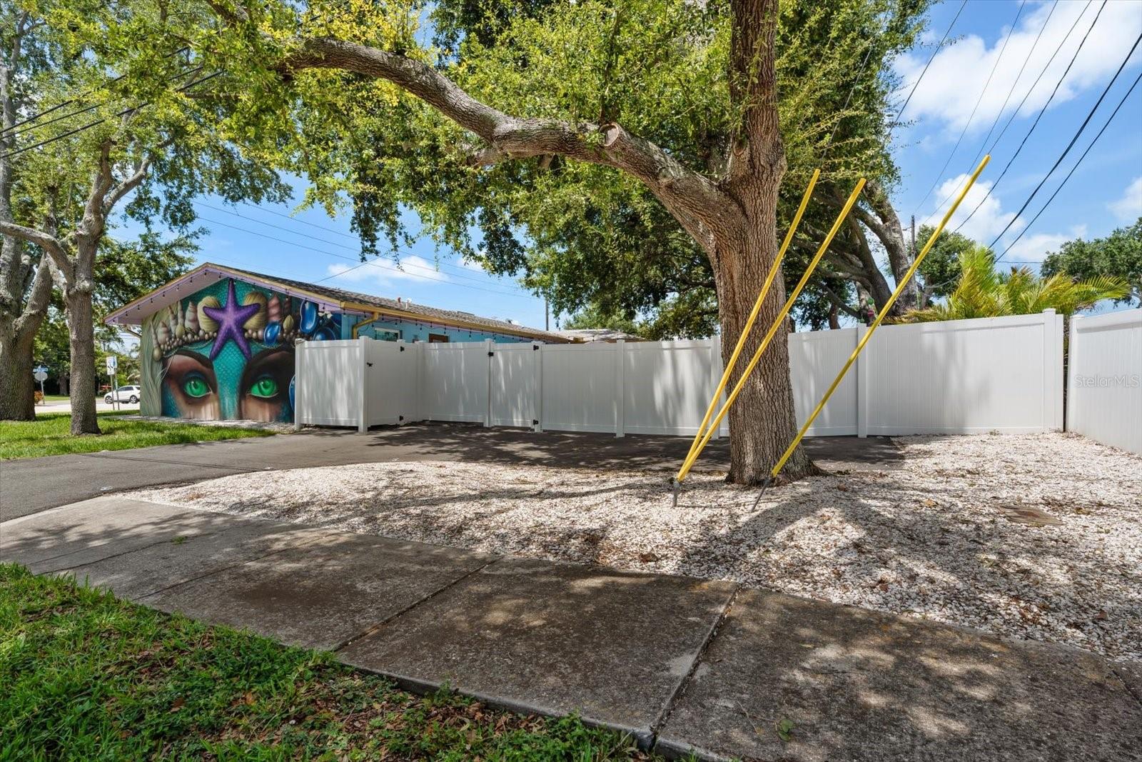 2050 W Bay Dr Property Photo 49