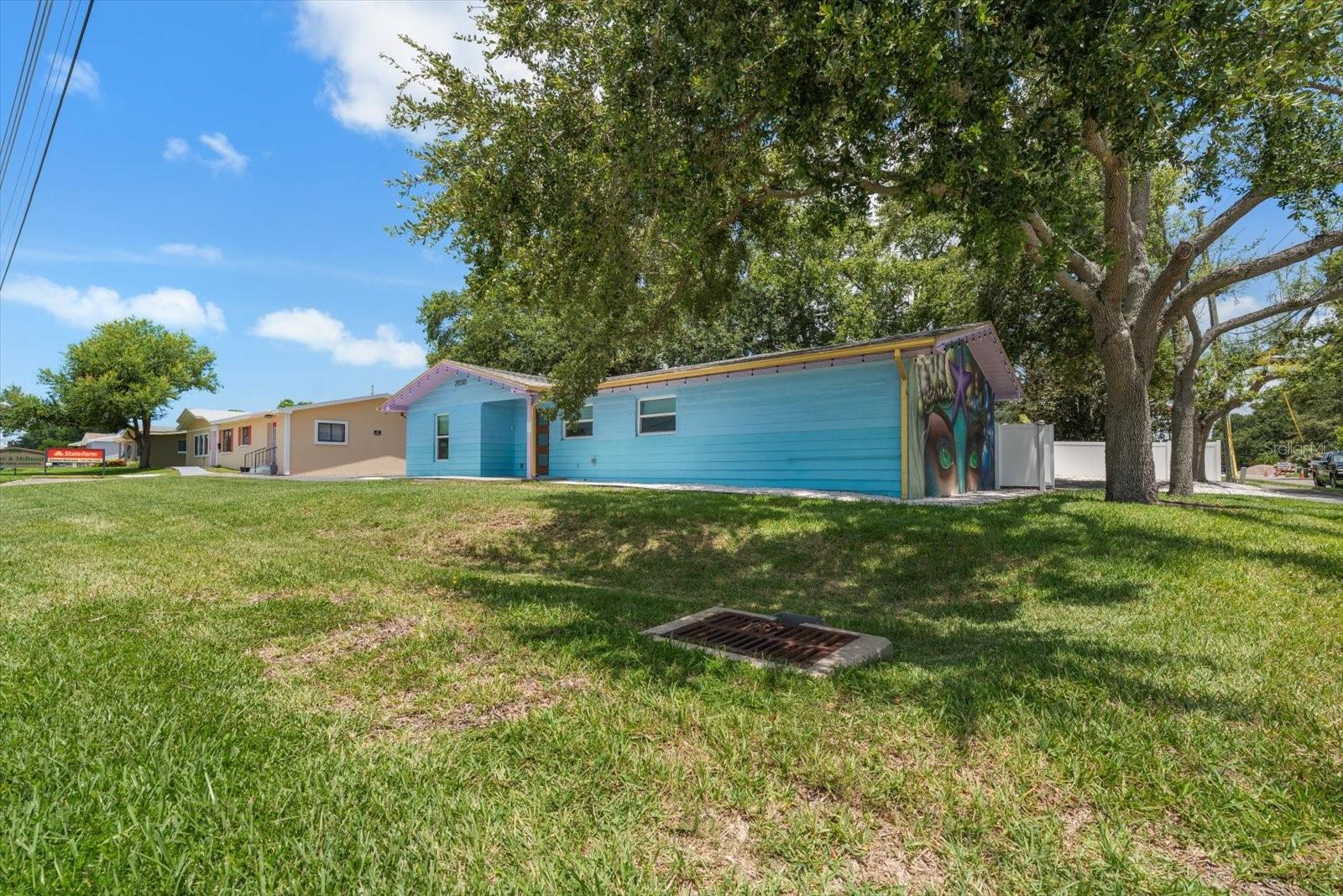 2050 W Bay Dr Property Photo 55