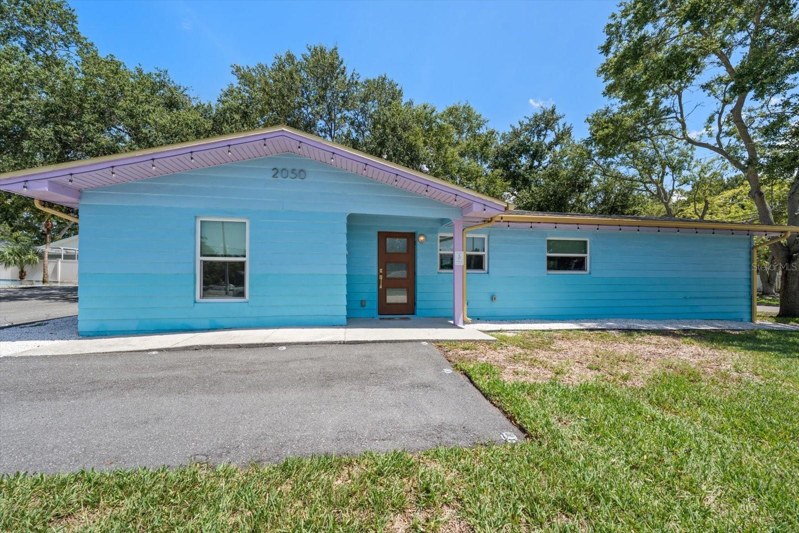 2050 W Bay Dr Property Photo 59